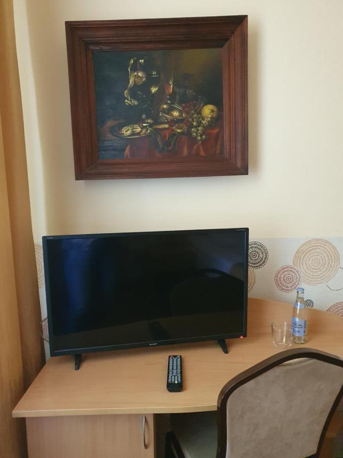 Hotel Iskra Rzeszow Dış mekan fotoğraf