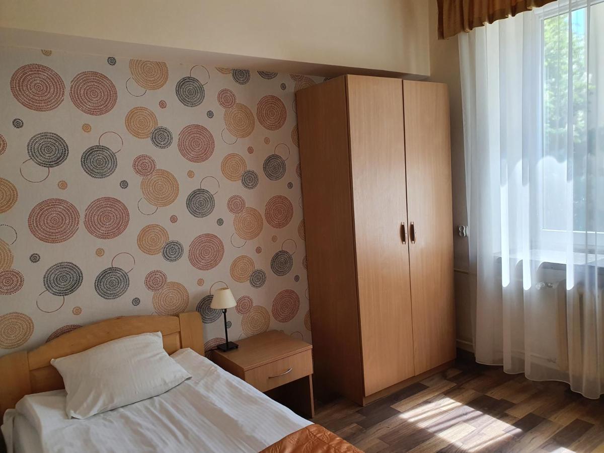 Hotel Iskra Rzeszow Dış mekan fotoğraf