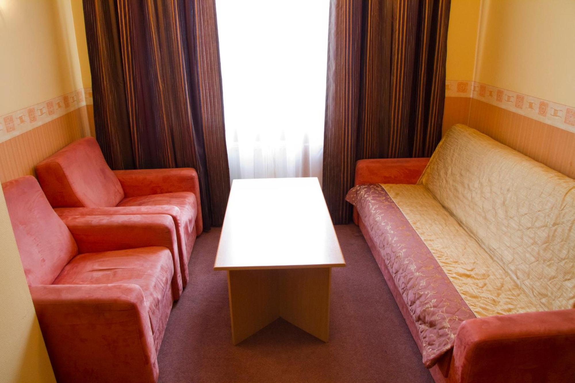Hotel Iskra Rzeszow Dış mekan fotoğraf