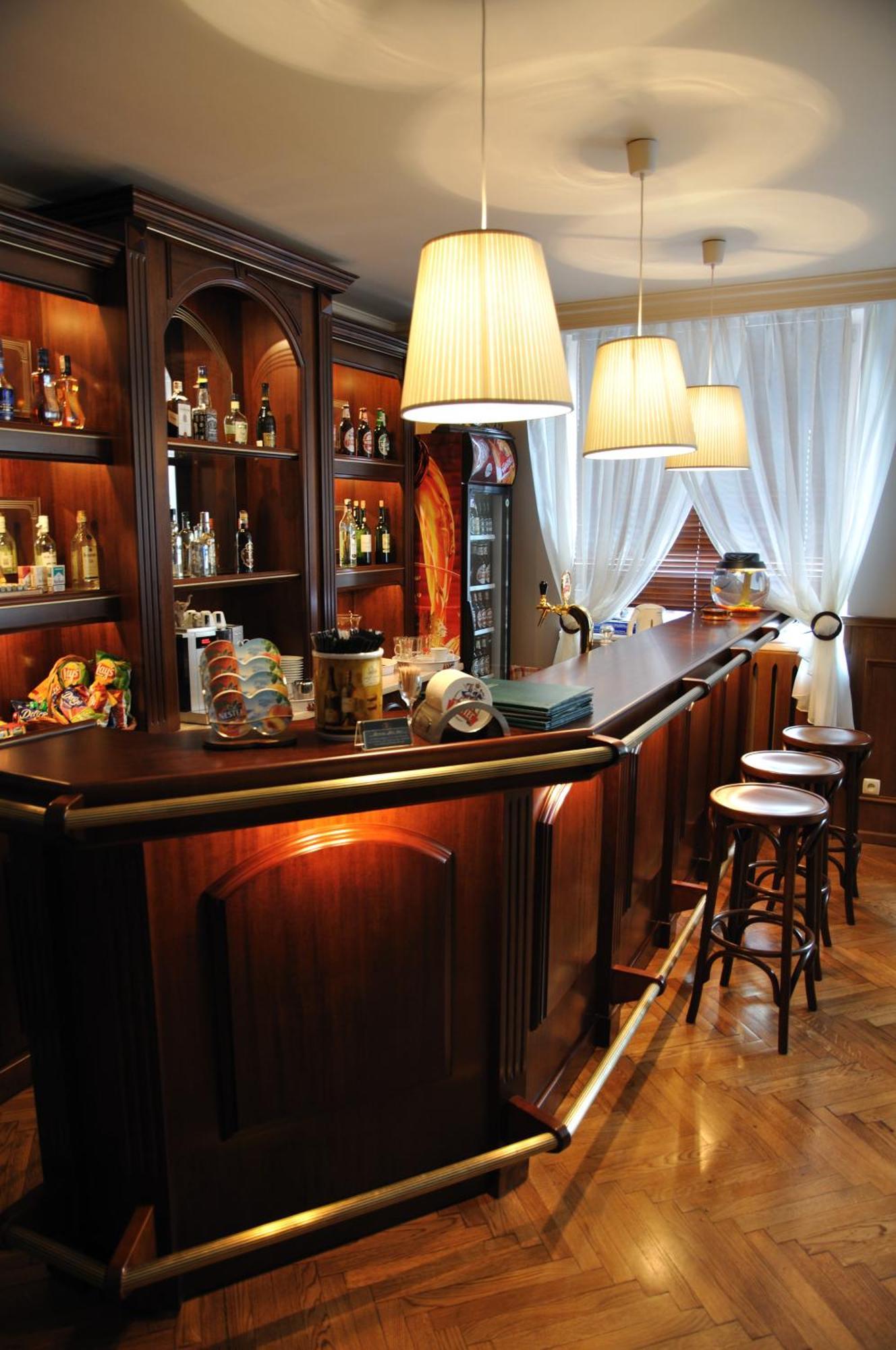 Hotel Iskra Rzeszow Dış mekan fotoğraf