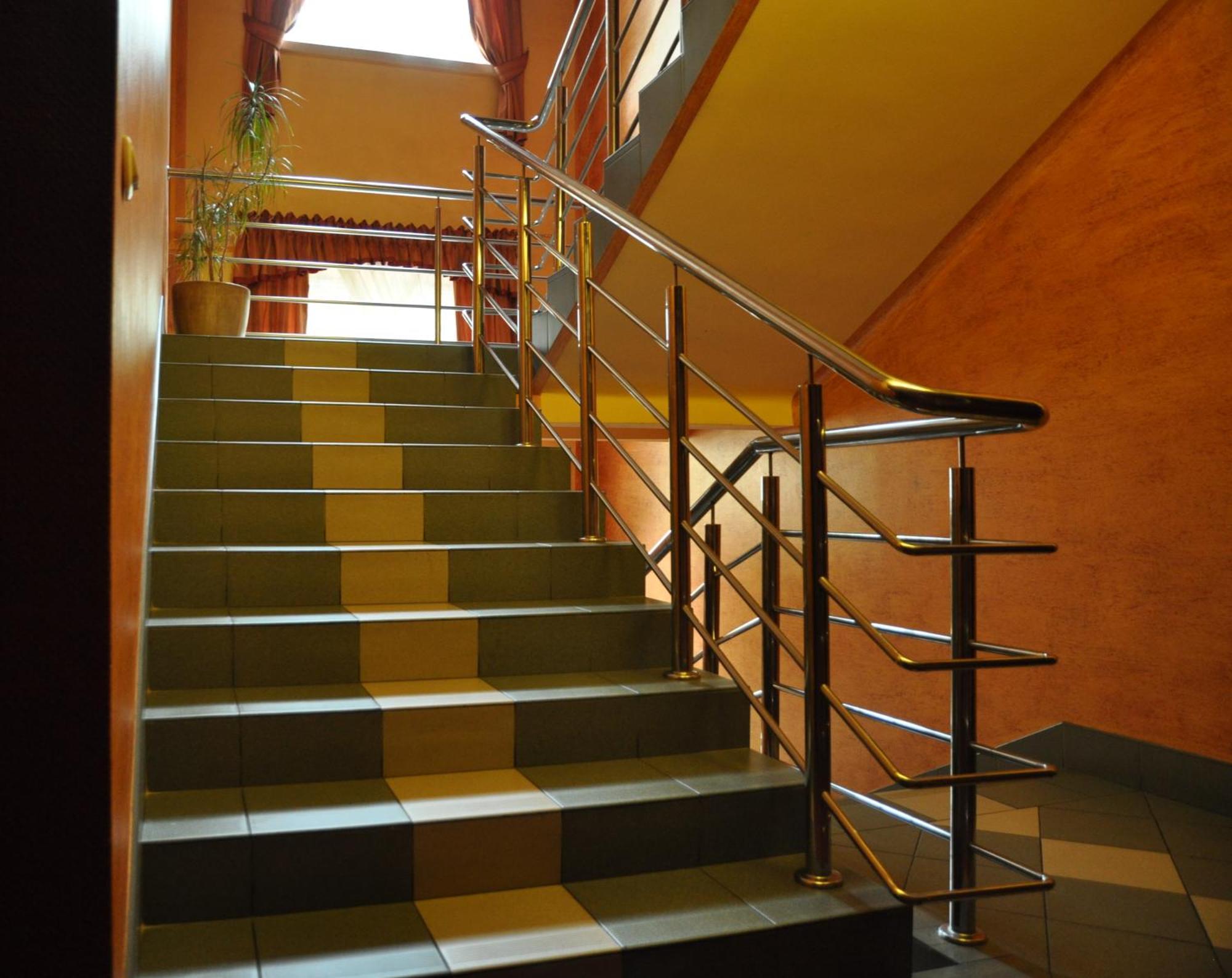 Hotel Iskra Rzeszow Dış mekan fotoğraf