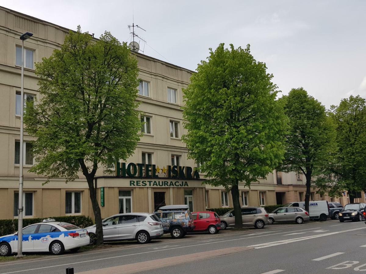 Hotel Iskra Rzeszow Dış mekan fotoğraf