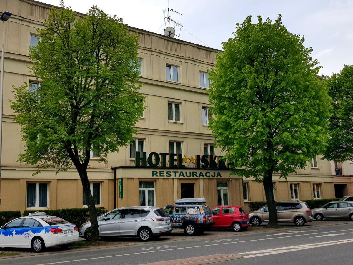 Hotel Iskra Rzeszow Dış mekan fotoğraf